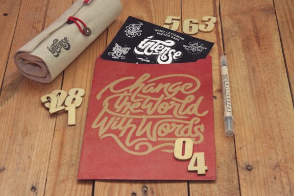 个性化办公用品复古信封样机素材展示模板 Personalized Office Envelope.zip