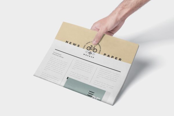 报纸排版设计图预览样机素材模板 Photorealistic Newspaper Mockups