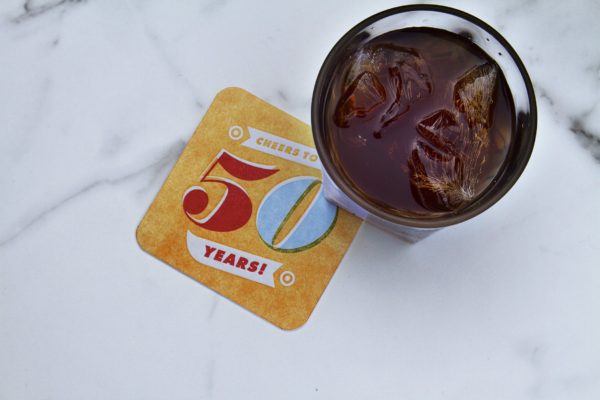 创意杯垫设计效果图样机素材 Drink Coaster Mockup