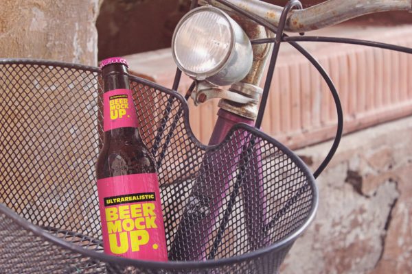 自行车篮啤酒瓶设计图大洋岛精选 Bike Basket Beer Mockup