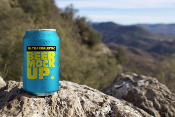 野外岩石场景啤酒易拉罐设计效果图大洋岛精选 Nature Beer Can Mockup