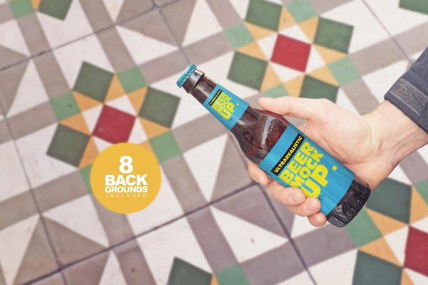 手持啤酒瓶大洋岛精选模板 Get Beer Bottle Mockup