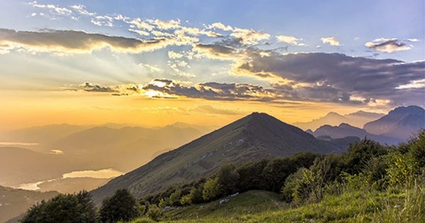 云起云落大山日照大洋岛精选高清视频素材 Mountains