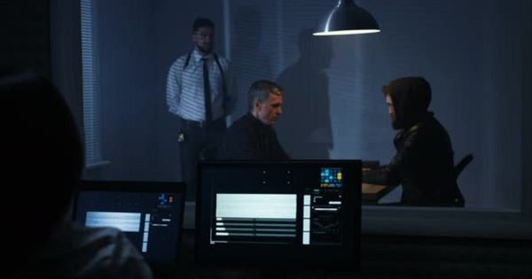 刑事讯问罪犯调查大洋岛精选高清视频素材 Technician Recording Interrogation of a Criminal