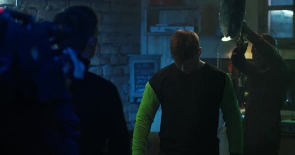电影拍摄现场大洋岛精选视频素材 Young Movie Actors Doing a Scene in the Movie