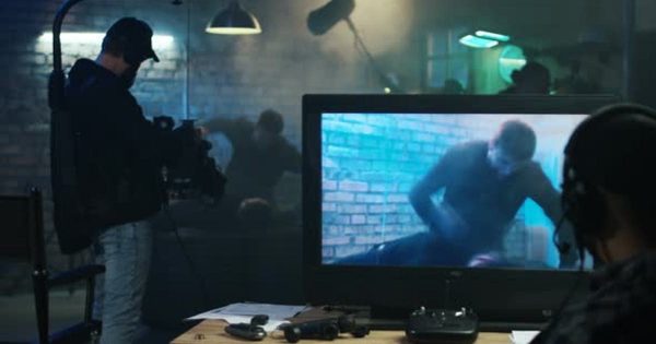 动作电影拍摄现场场景大洋岛精选视频素材 Actors Shooting Take of Fight Scene缩略图 动作电影拍摄现场场景大洋岛精选视频素材 Actors Shooting Take of Fight Scene
