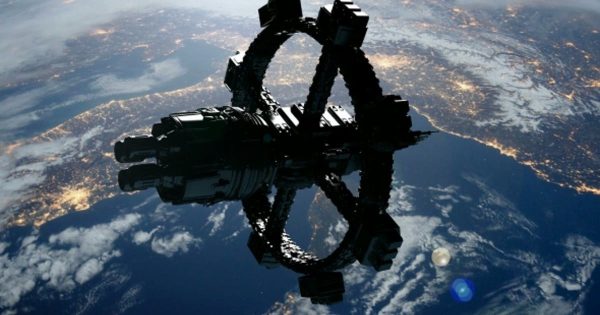 绕地球轨道运行空间站大洋岛精选视频素材 Space Station Orbiting Earth