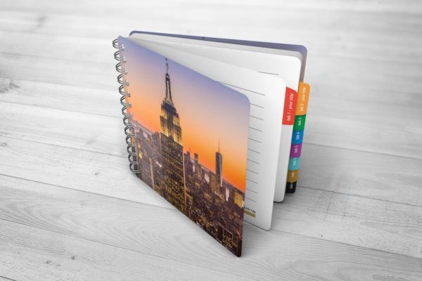 螺旋记事本设计样机蚂蚁素材精选模板 Spiral Book Mock-Up