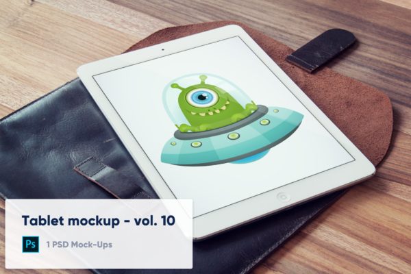 实木办公桌场景皮套上的平板电脑屏幕演示第一素材精选样机 Tablet on Leather Case on Wooden Desk Mockup