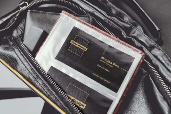 企业名片文件夹场景展示第一素材精选模板 Business Card Holder Scene Mockup